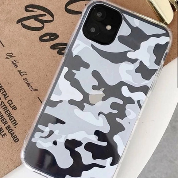 iPhone 11 Pro Max case - Picture 2 of 3